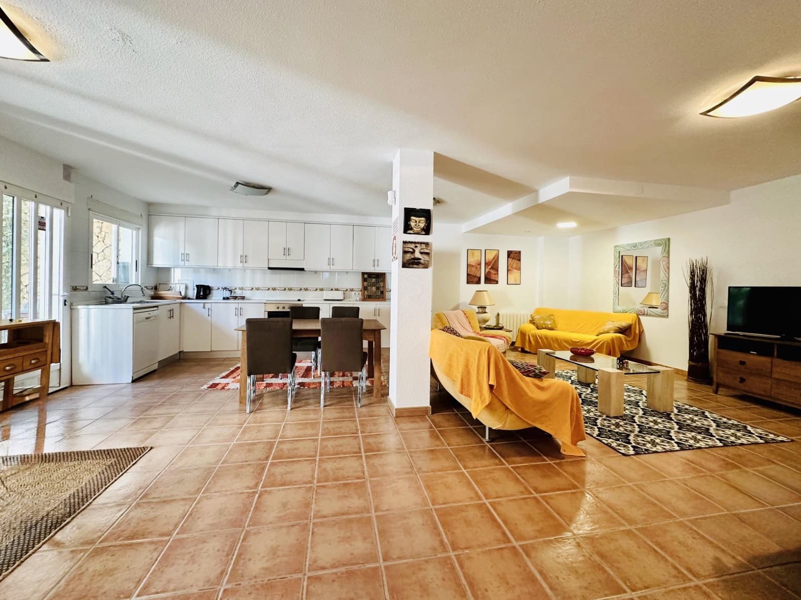 6 slaapkamer Villa te huur in La Nucia met zwembad - € 2.290 (Ref: 8928849)