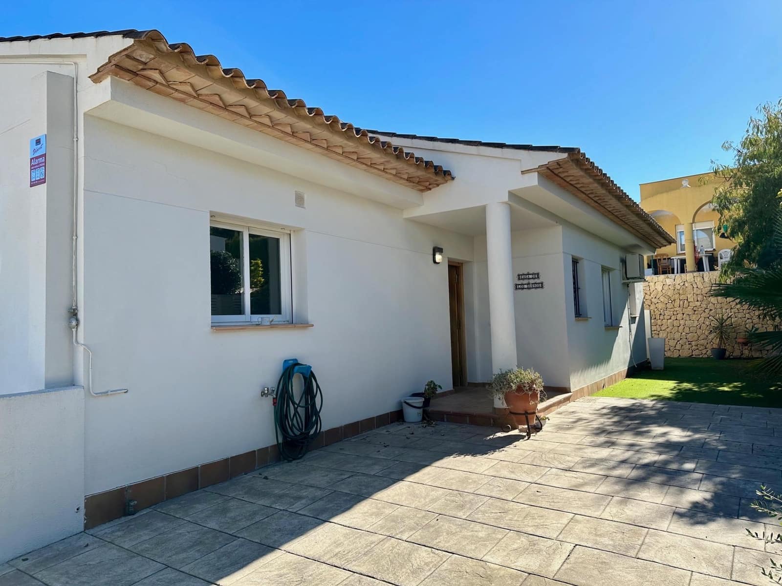 6 slaapkamer Villa te huur in La Nucia met zwembad - € 2.290 (Ref: 8928849)