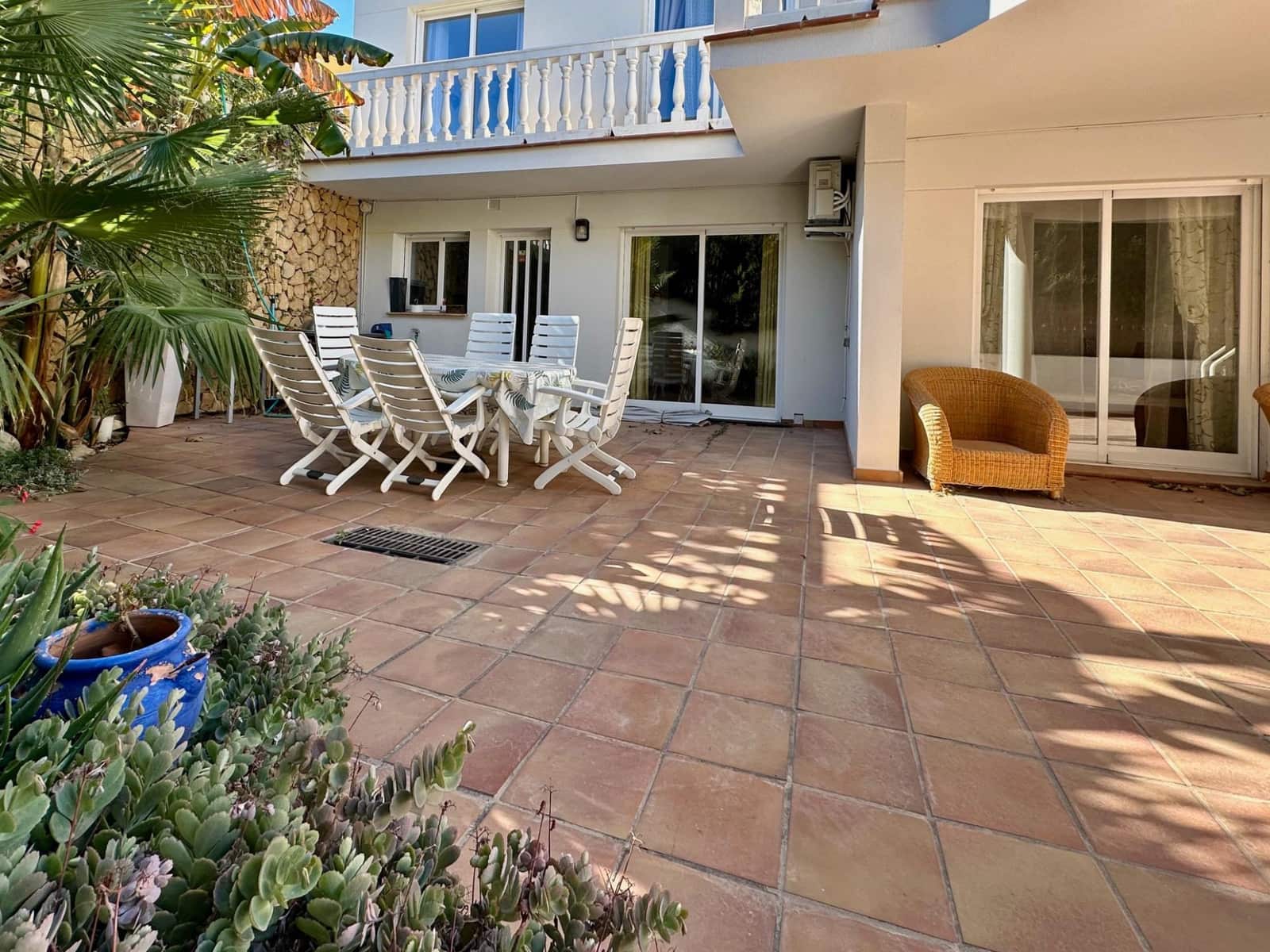 6 slaapkamer Villa te huur in La Nucia met zwembad - € 2.290 (Ref: 8928849)