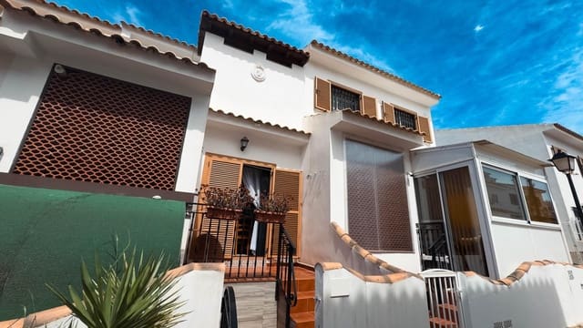 4 sovrum Radhus till salu i Gran Alacant, Santa Pola med pool garage - 279 000 € (Ref: 8943894)