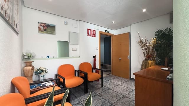 Apartamento para venda em Elche / Elx - 159 000 € (Ref: 8954255)