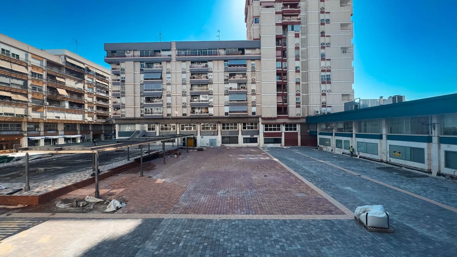 Flat for sale in Elche / Elx - € 159,000 (Ref: 8954255)