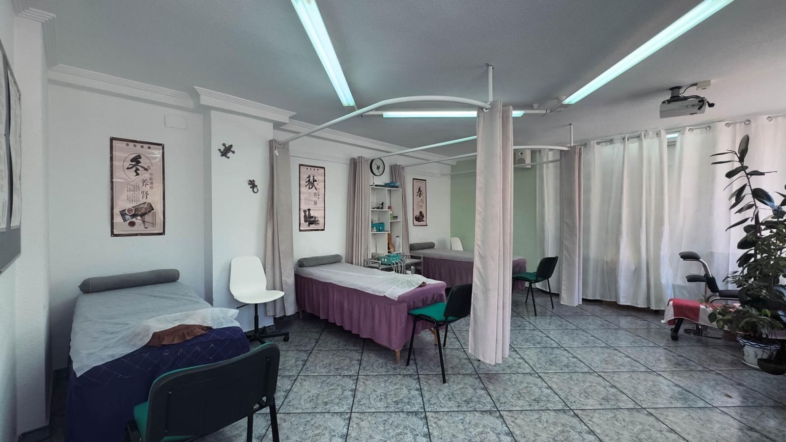 Flat for sale in Elche / Elx - € 159,000 (Ref: 8954255)