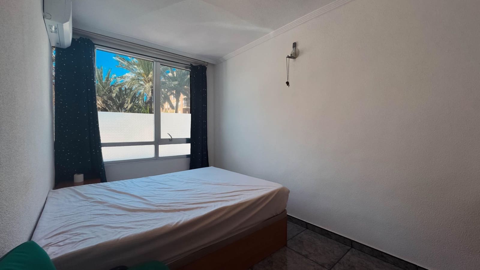 Flat for sale in Elche / Elx - € 159,000 (Ref: 8954255)