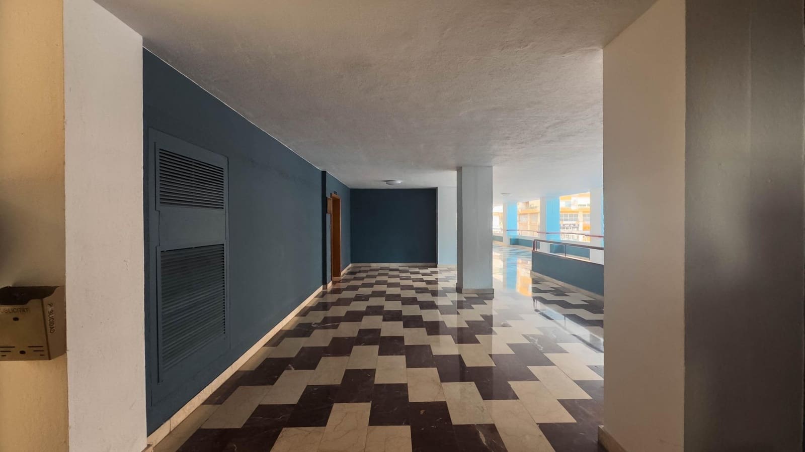 Flat for sale in Elche / Elx - € 159,000 (Ref: 8954255)