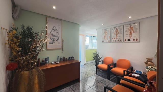 Apartamento para venda em Elche / Elx - 159 000 € (Ref: 8954255)