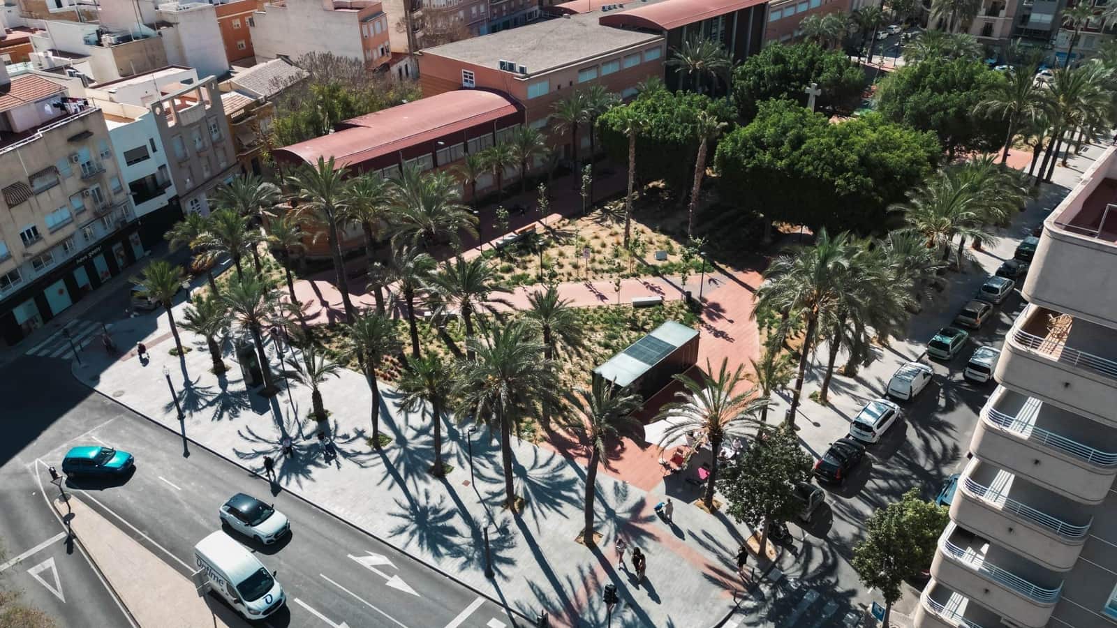 Flat for sale in Elche / Elx - € 159,000 (Ref: 8954255)