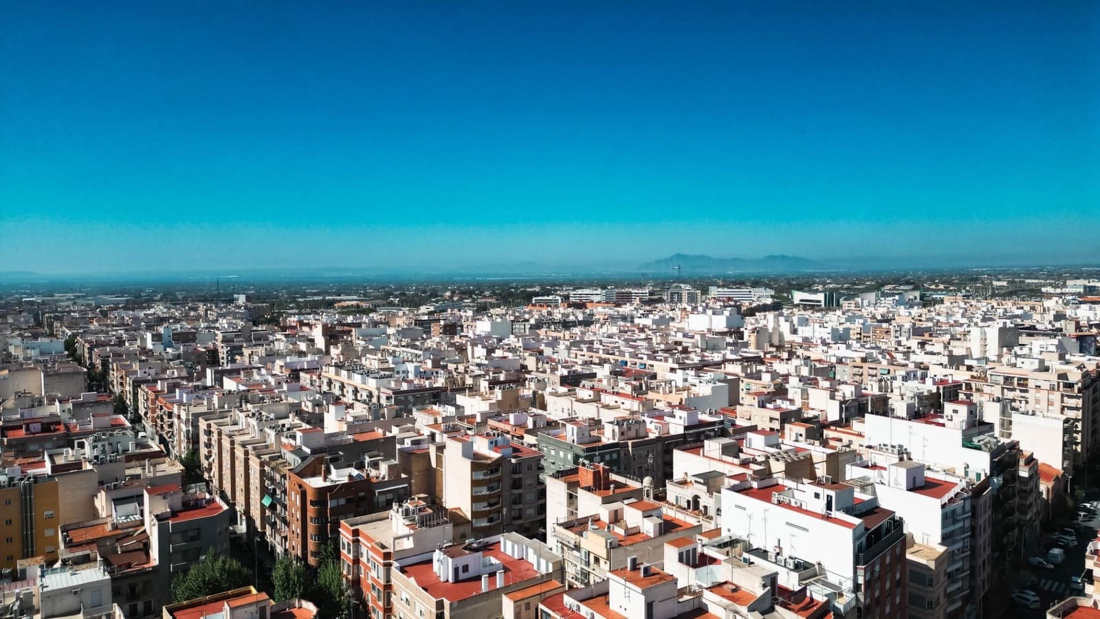 Flat for sale in Elche / Elx - € 159,000 (Ref: 8954255)