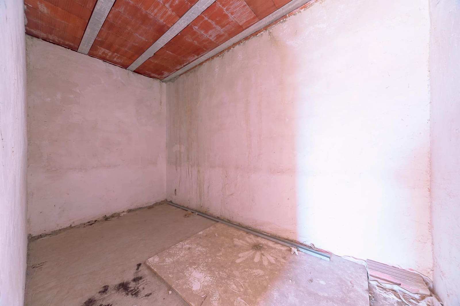 3 soveværelse Finca/Landehus til salg i Alicante by med garage - € 187.000 (Ref: 8972169)