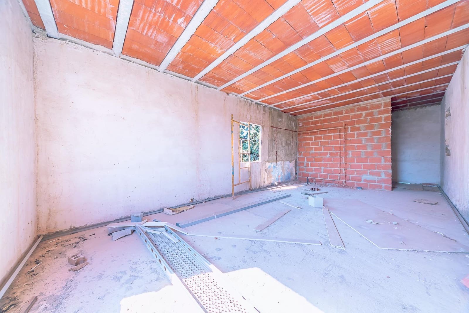 3 soveværelse Finca/Landehus til salg i Alicante by med garage - € 187.000 (Ref: 8972169)