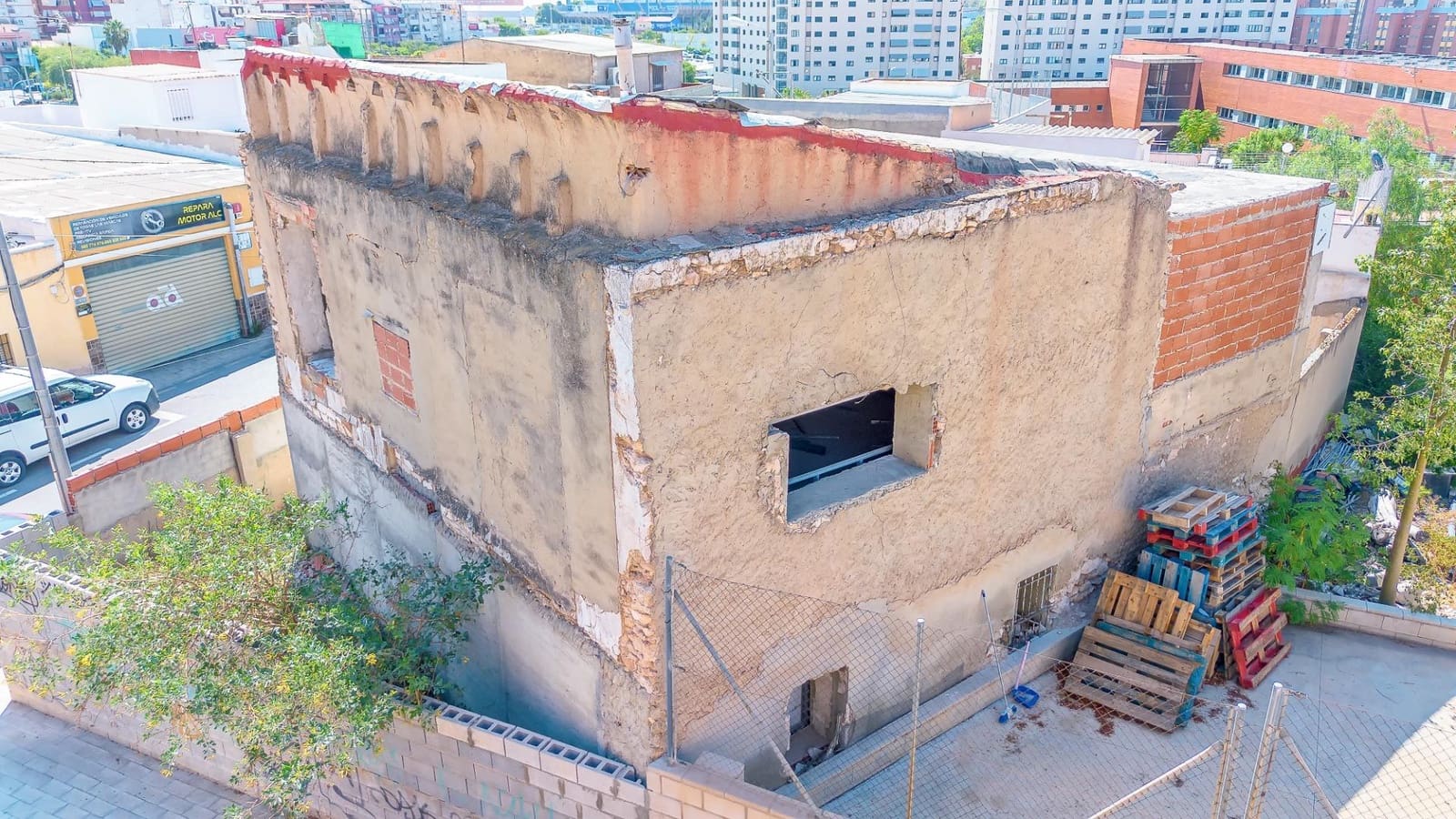 3 soveværelse Finca/Landehus til salg i Alicante by med garage - € 187.000 (Ref: 8972169)