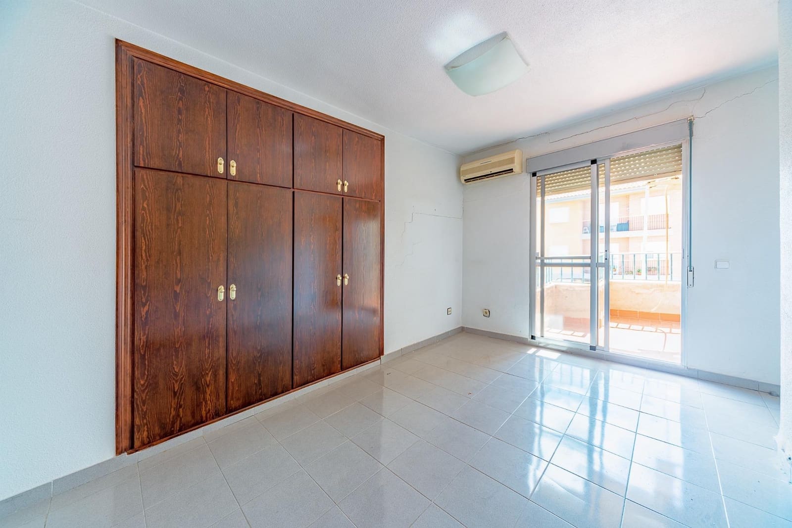 21 soveværelse Lejlighed til salg i Mula med garage - € 200.000 (Ref: 8977090)