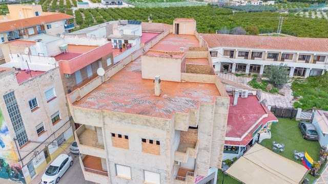 21 soveværelse Lejlighed til salg i Mula med garage - € 200.000 (Ref: 8977090)