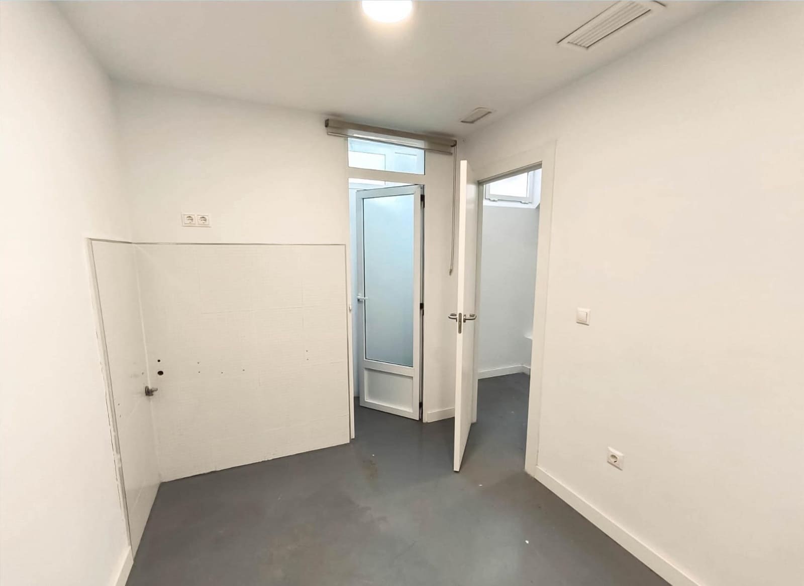 Komercyjne na sprzedaż w Elche / Elx - 67 500 € (Ref: 8979034)