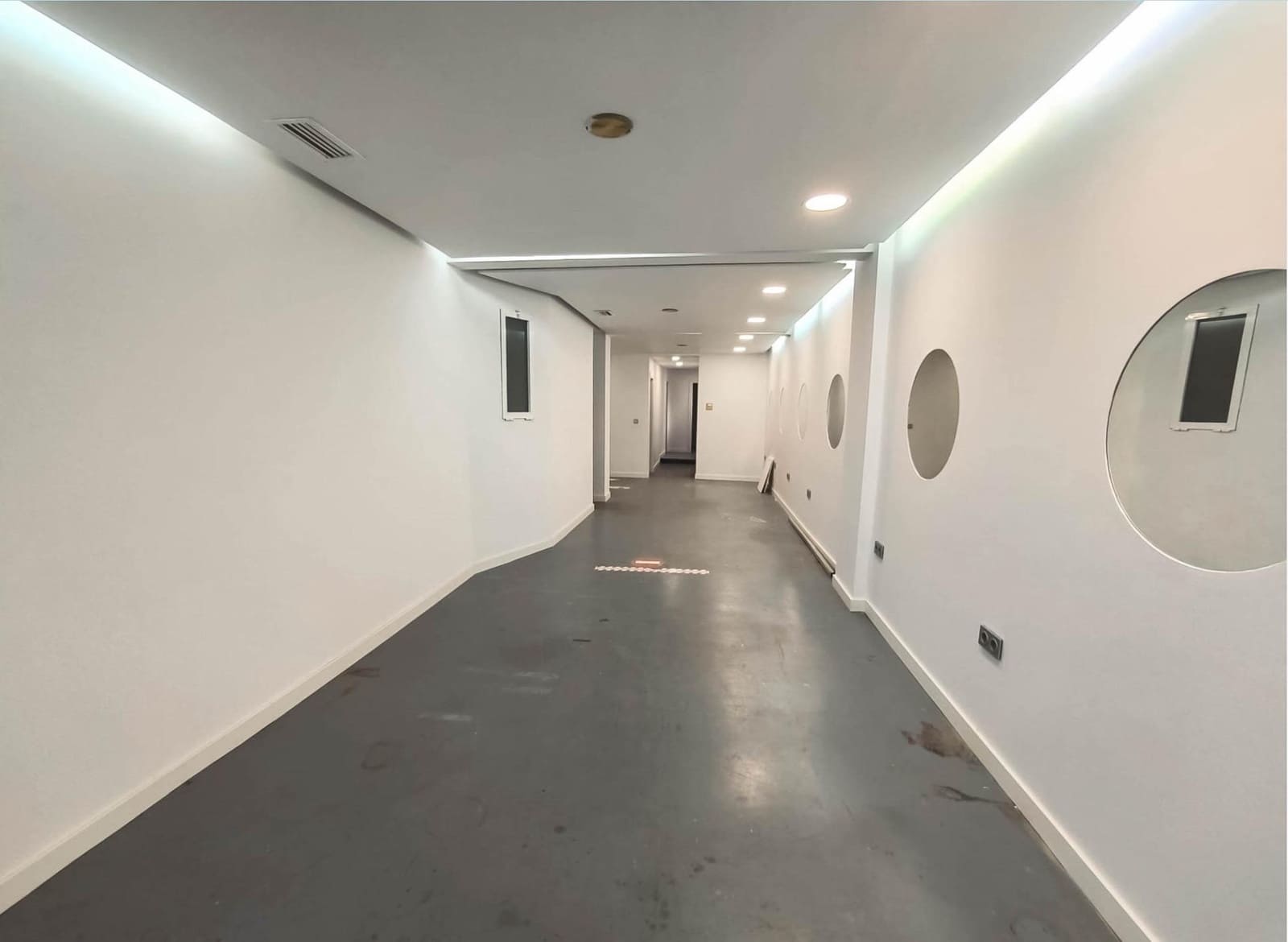 Komercyjne na sprzedaż w Elche / Elx - 67 500 € (Ref: 8979034)