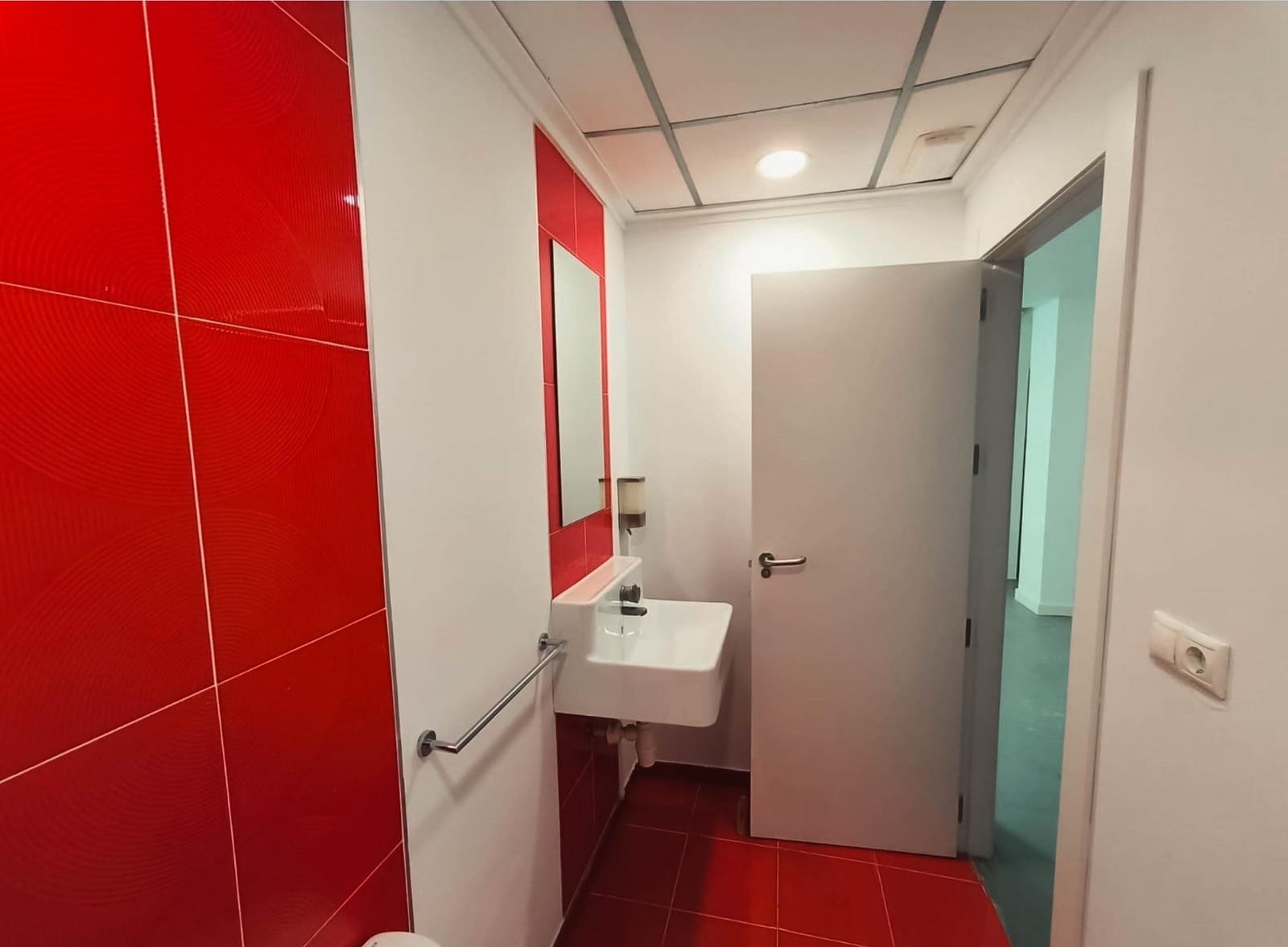 Komercyjne na sprzedaż w Elche / Elx - 67 500 € (Ref: 8979034)