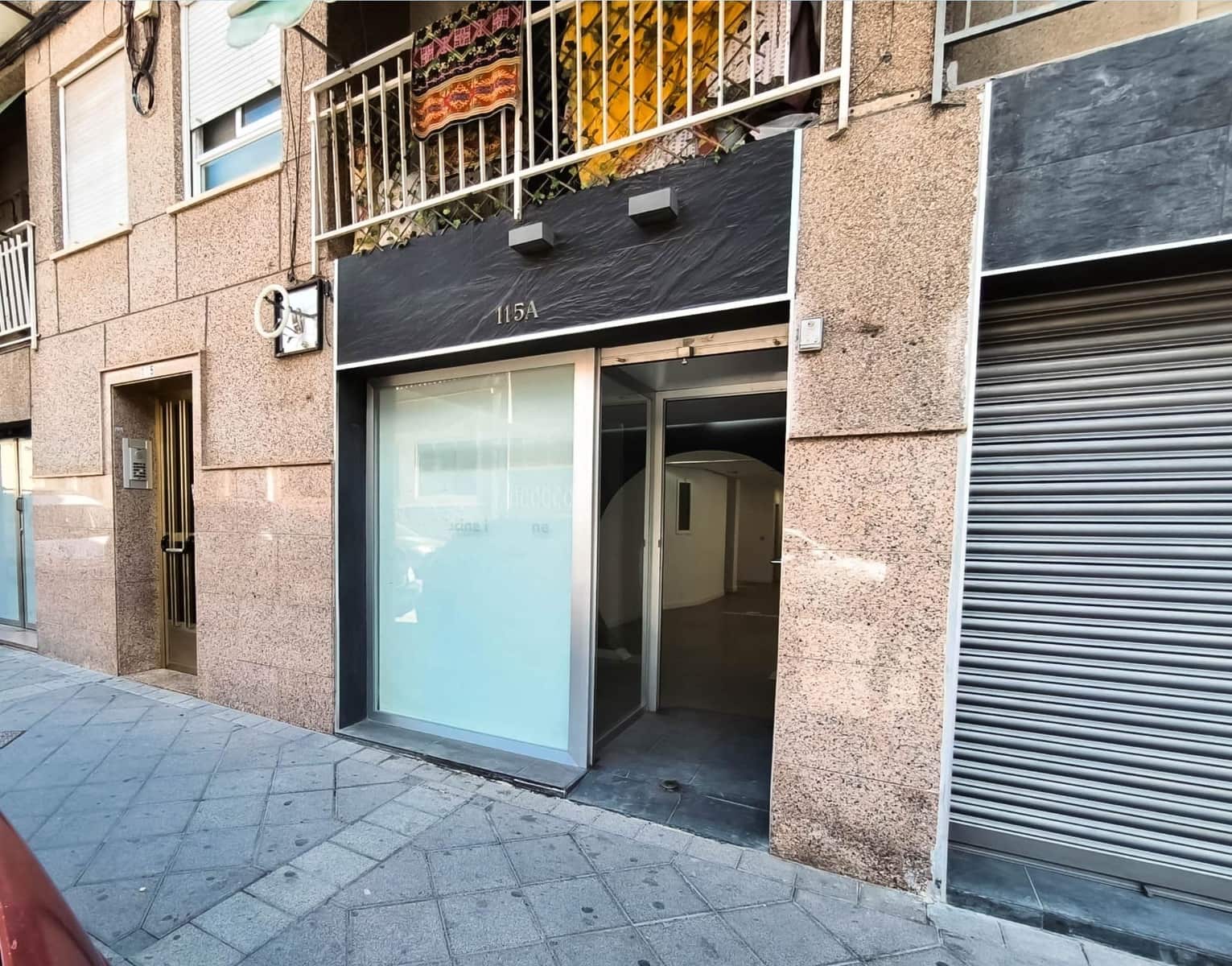 Komercyjne na sprzedaż w Elche / Elx - 67 500 € (Ref: 8979034)