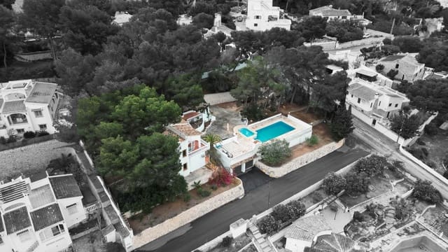 4 soveværelse Villa til salg i Moraira, Teulada-Moraira med swimmingpool garage - € 1.799.000 (Ref: 8999390)