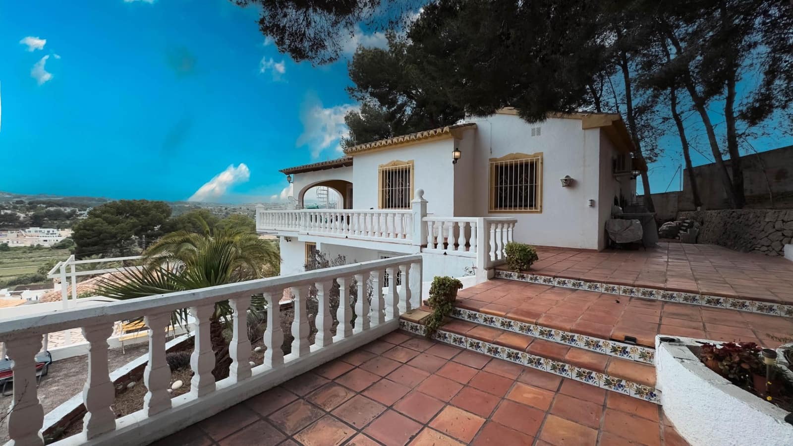 4 soveværelse Villa til salg i Moraira med swimmingpool garage - € 1.799.000 (Ref: 8999390)