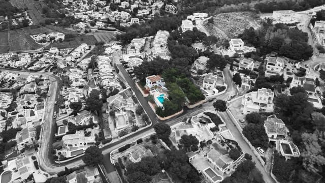 4 soveværelse Villa til salg i Moraira, Teulada-Moraira med swimmingpool garage - € 1.799.000 (Ref: 8999390)