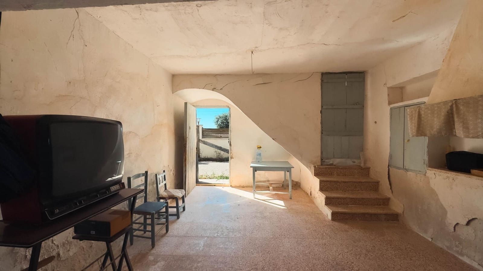 Terraced Villa for sale in Albatera - € 36,000 (Ref: 8999391)