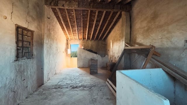 Terraced Villa for sale in Albatera - € 36,000 (Ref: 8999391)