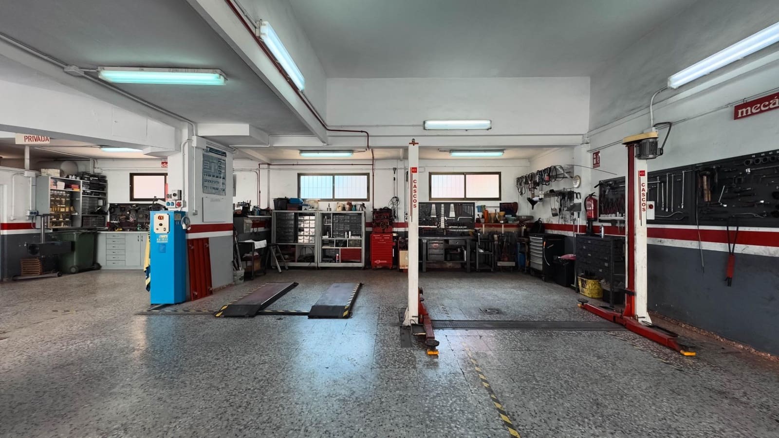 Commerciale in vendita in Benidorm - 260.000 € (Rif: 9003506)