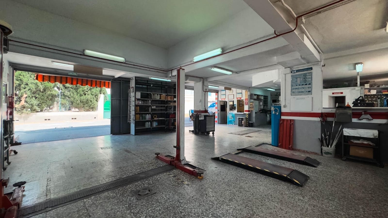 Commerciale in vendita in Benidorm - 260.000 € (Rif: 9003506)