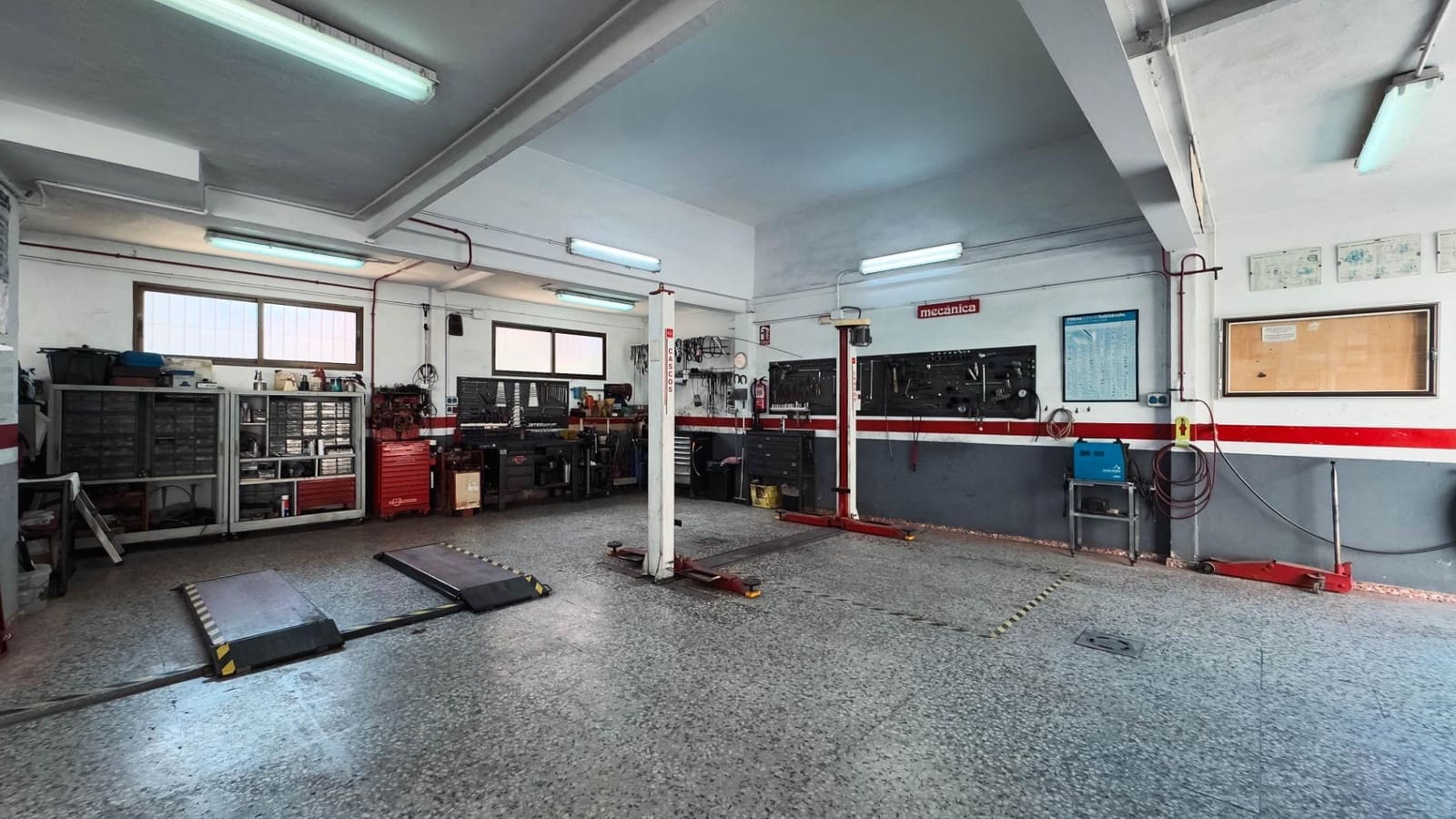 Commerciale in vendita in Benidorm - 260.000 € (Rif: 9003506)