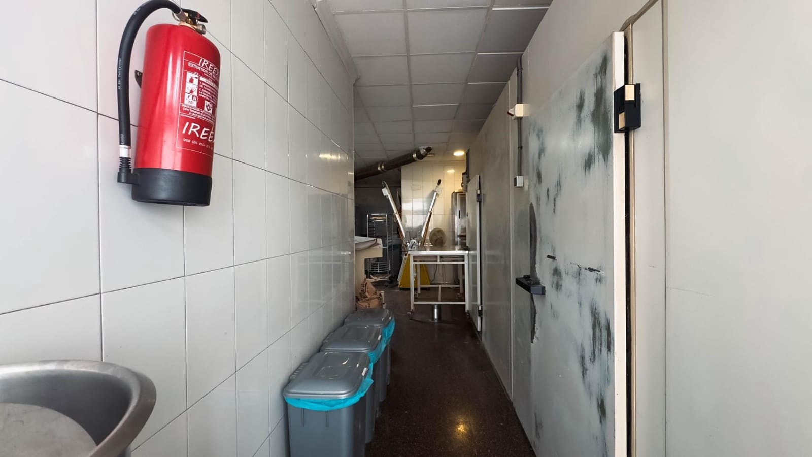 Kommersiell til salgs i San Vicente / Sant Vicent del Raspeig - € 200 000 (Ref: 9014624)