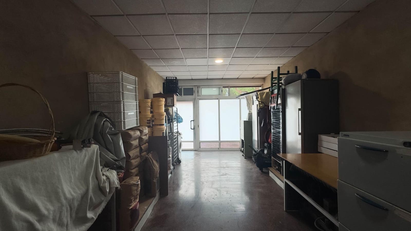 Kommersiell til salgs i San Vicente / Sant Vicent del Raspeig - € 200 000 (Ref: 9014624)