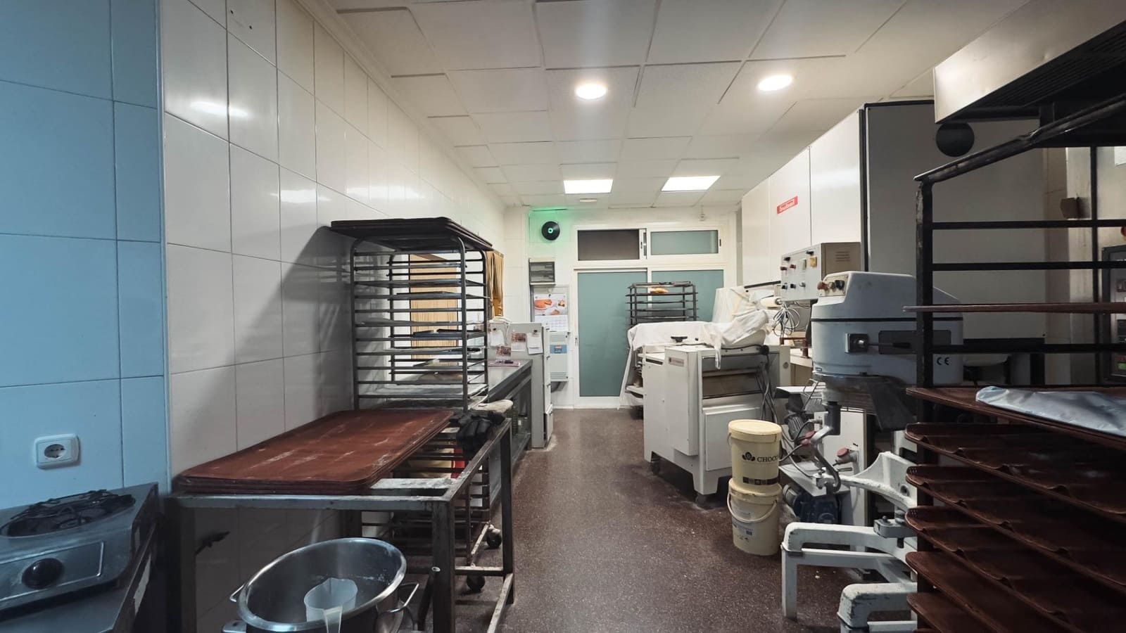 Kommersiell til salgs i San Vicente / Sant Vicent del Raspeig - € 200 000 (Ref: 9014624)