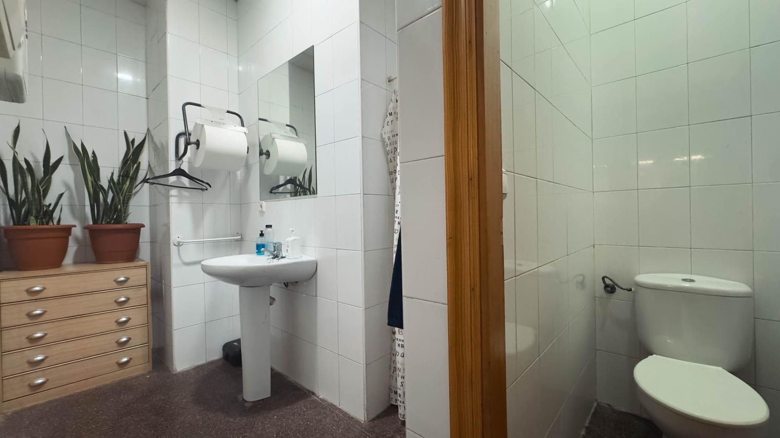 Kommersiell til salgs i San Vicente / Sant Vicent del Raspeig - € 200 000 (Ref: 9014624)