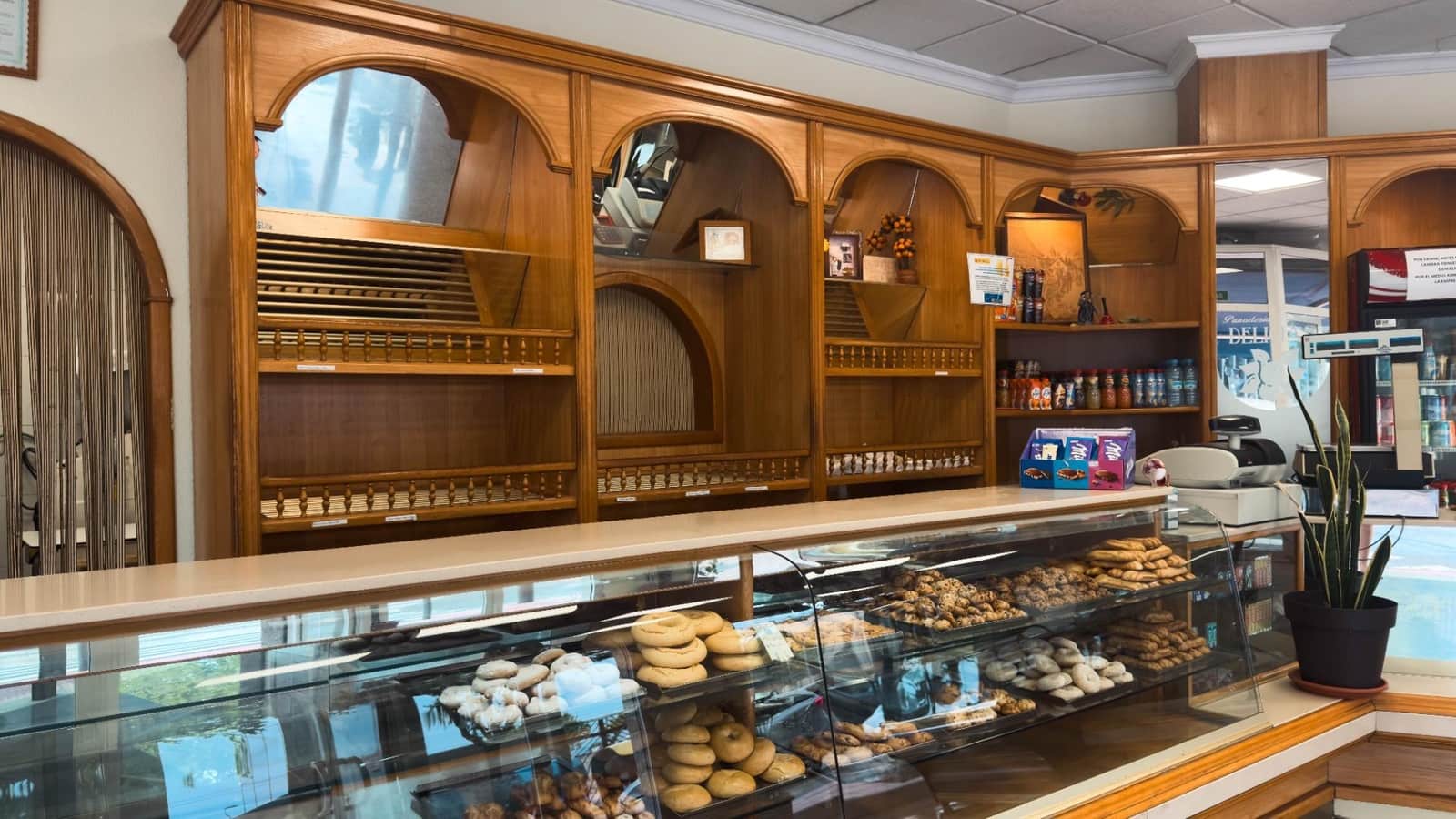 Kommersiell til salgs i San Vicente / Sant Vicent del Raspeig - € 200 000 (Ref: 9014624)