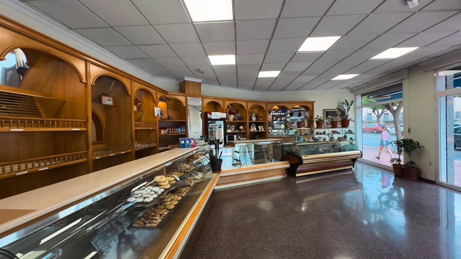 Kommersiell til salgs i San Vicente / Sant Vicent del Raspeig - € 200 000 (Ref: 9014624)