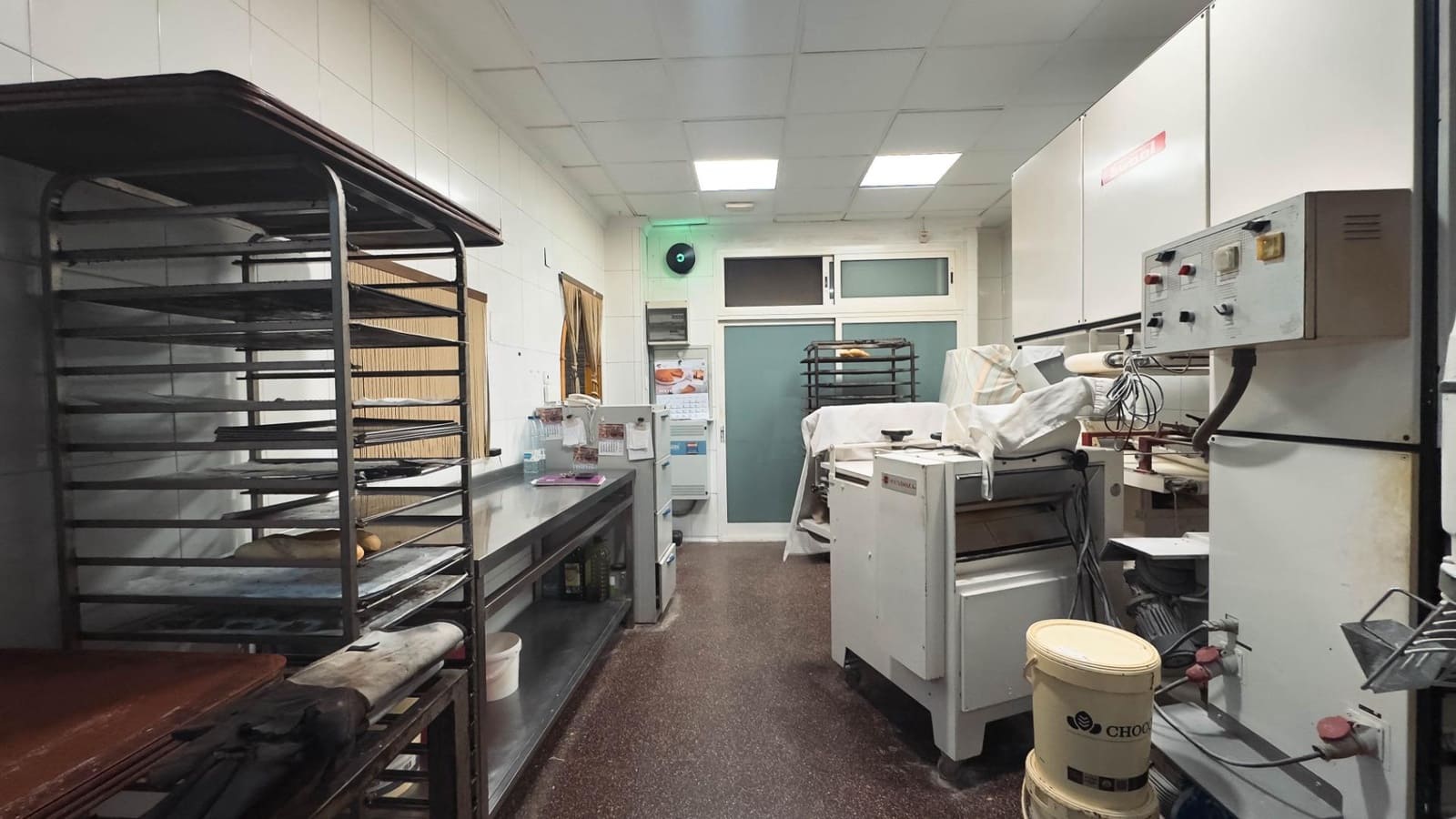 Kommersiell til salgs i San Vicente / Sant Vicent del Raspeig - € 200 000 (Ref: 9014624)