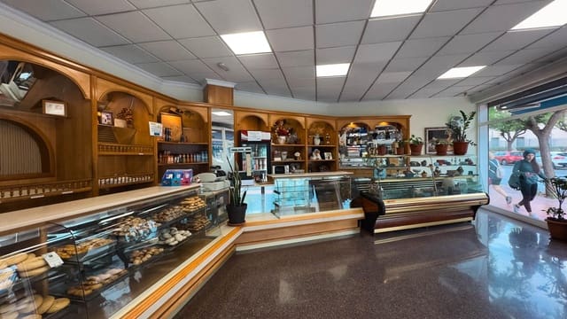 Kommersiell til salgs i San Vicente / Sant Vicent del Raspeig - € 200 000 (Ref: 9014624)