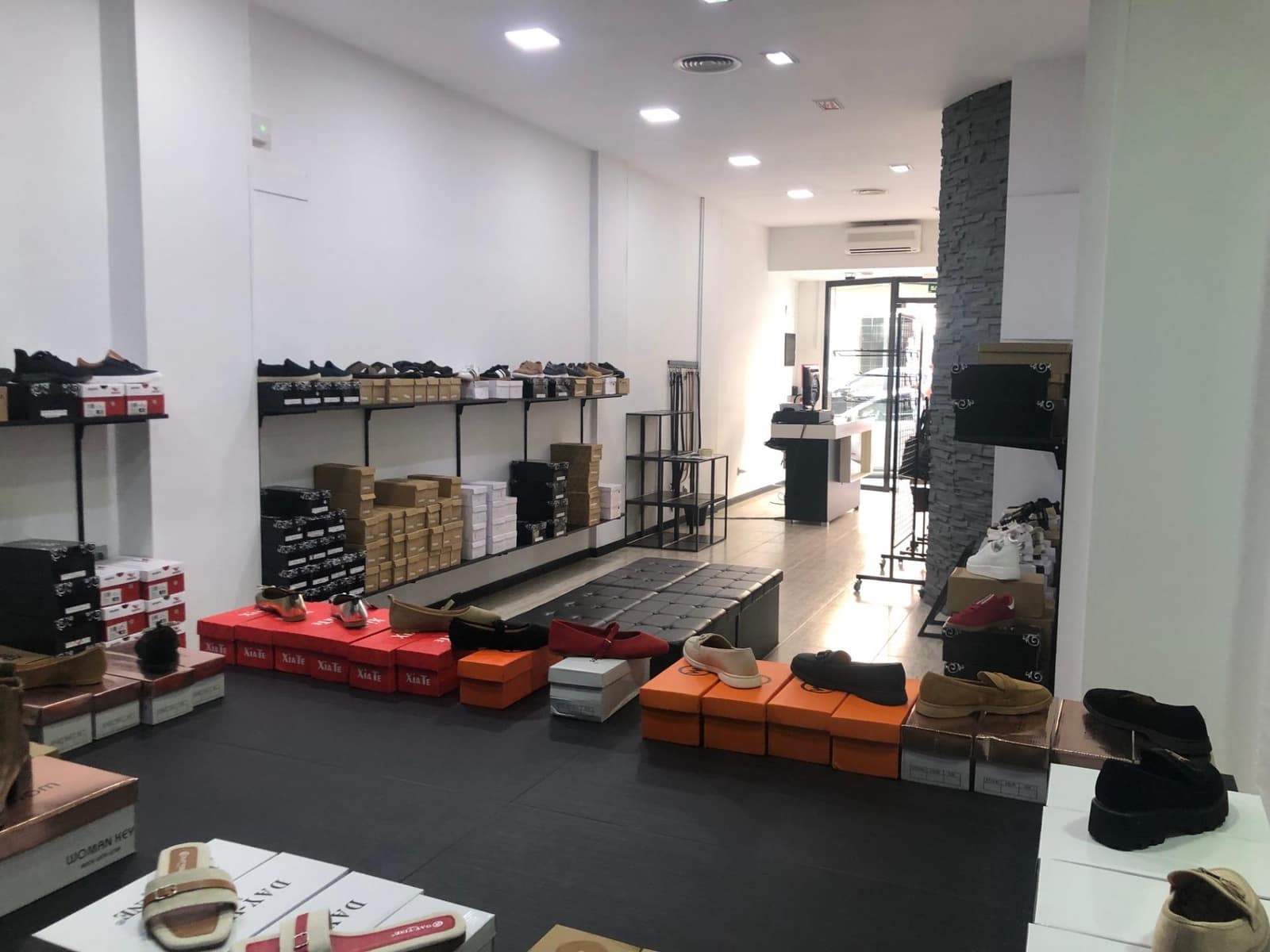 Erhverv til salg i Elche / Elx - € 79.000 (Ref: 9018157)