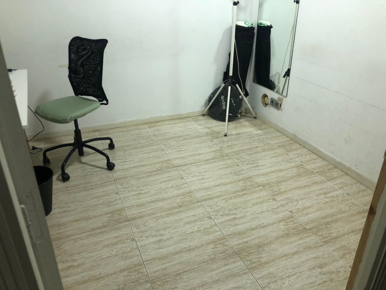 Erhverv til salg i Elche / Elx - € 79.000 (Ref: 9018157)