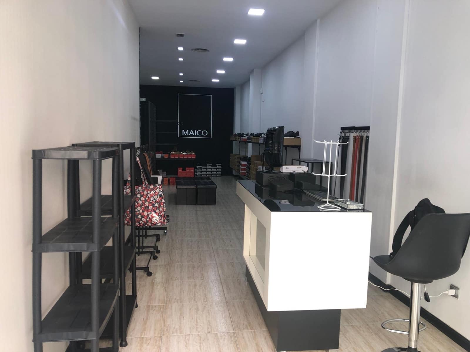 Kommersiell til salgs i Elche / Elx - € 79 000 (Ref: 9018157)