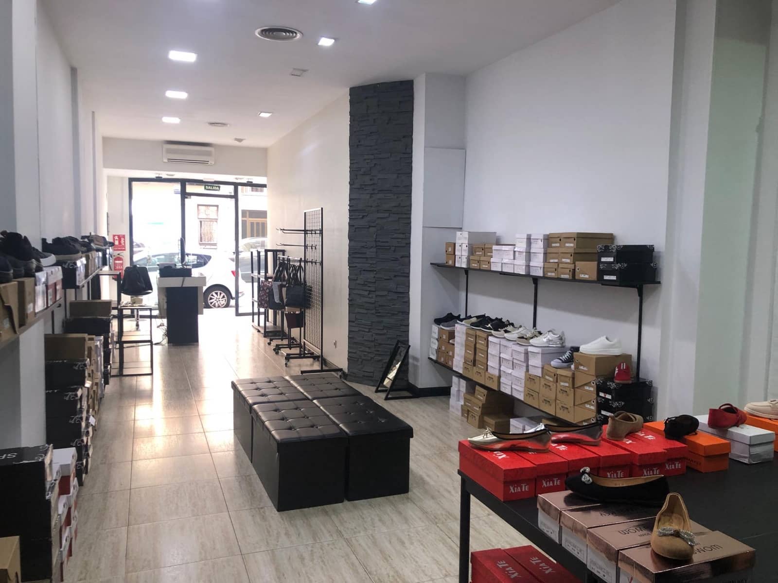 Kommersiell til salgs i Elche / Elx - € 79 000 (Ref: 9018157)