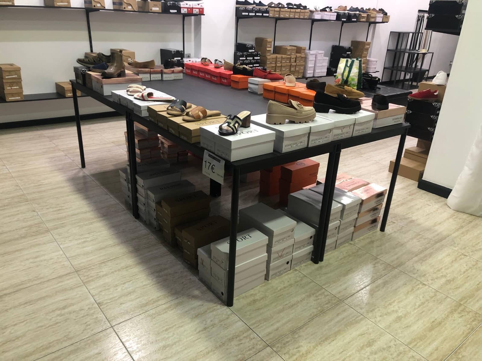 Kommersiell til salgs i Elche / Elx - € 79 000 (Ref: 9018157)