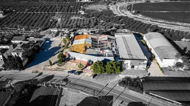 Bedrift til salgs i El Raal, Murcia by - € 550 000 (Ref: 9018158)