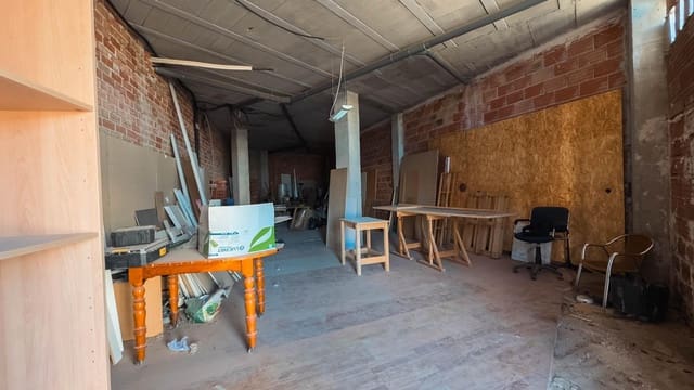 Commercieel te koop in El Palmar, Murcia stad - € 96.000 (Ref: 9018159)