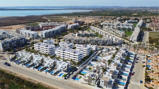2 soveværelse Villa til salg i El Raso, Guardamar del Segura med swimmingpool - € 254.000 (Ref: 9026729)