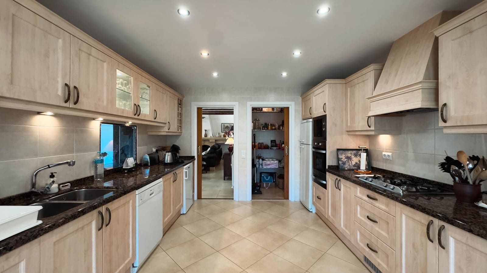 4 soverom Villa til salgs i Javea / Xabia med svømmebasseng garasje - € 1 090 000 (Ref: 9026733)