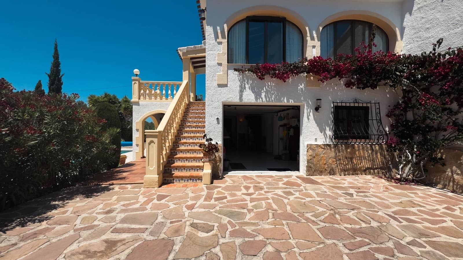 4 soverom Villa til salgs i Javea / Xabia med svømmebasseng garasje - € 1 090 000 (Ref: 9026733)