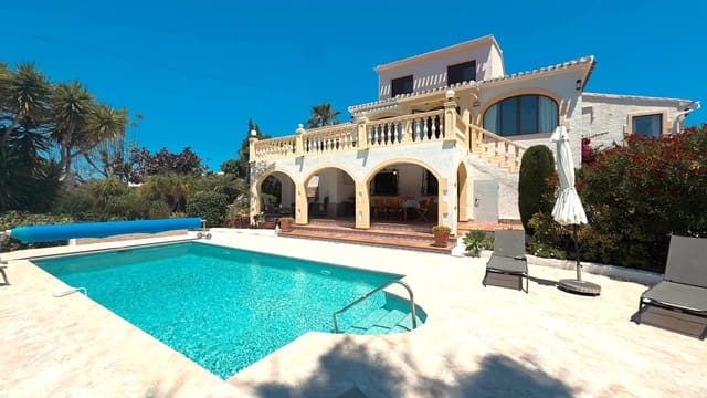 4 soveværelse Villa til salg i Javea / Xàbia med swimmingpool garage - € 1.090.000 (Ref: 9026733)