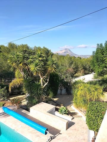 4 sypialnia Willa na sprzedaż w Javea / Xàbia z basenem garażem - 1 035 000 € (Ref: 9026733)