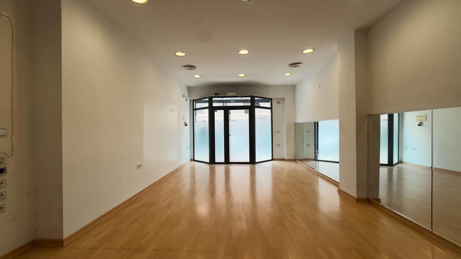 Komercyjne na sprzedaż w Elche / Elx - 127 000 € (Ref: 9065099)